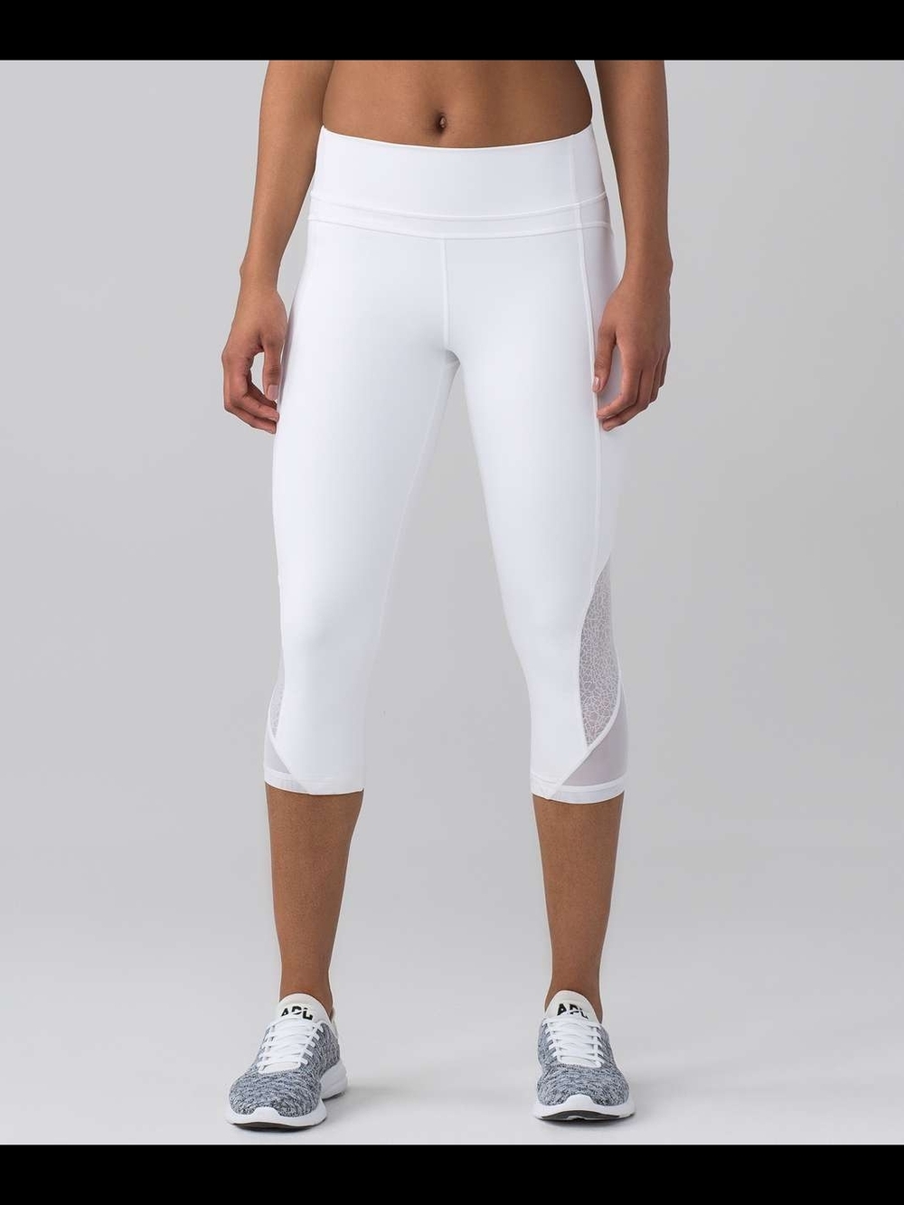 Lululemon Twist & Train Crop (19")